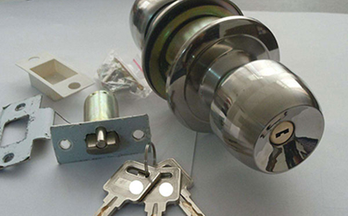 小金24小时上门开锁公司